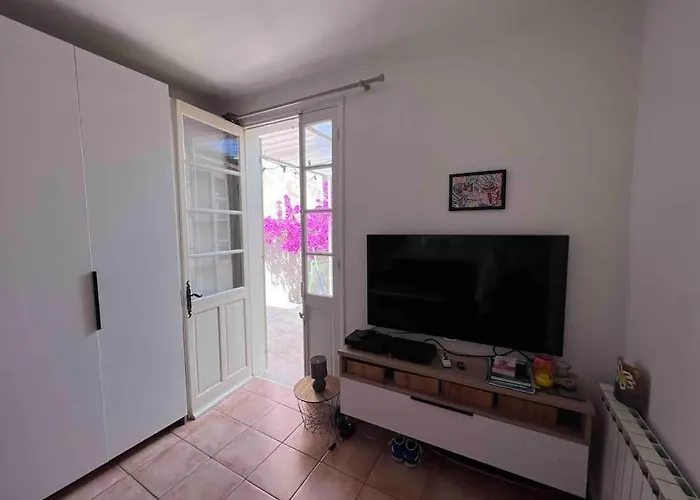 Appartamento Maison Dans Les Rues Pietonnes Du Vieux Hyères